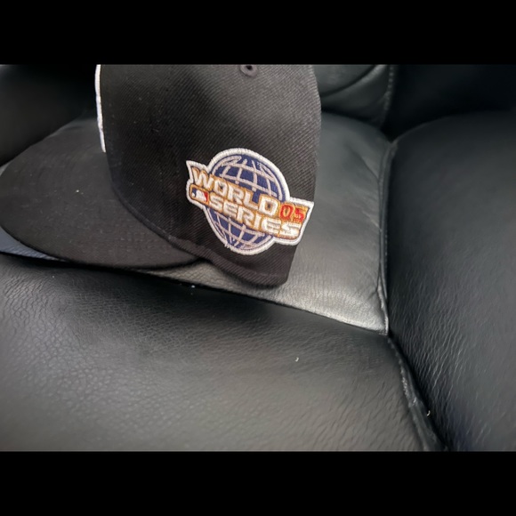 Bundle of fitted hats - Picture 6 of 12